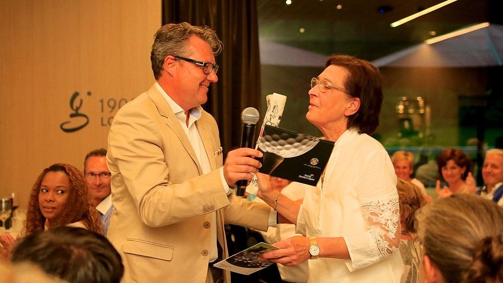 Ralph Polligkeit sagt Danke und verabschiedet seine langjährige Mitarbeiterin Silvia Kamber
